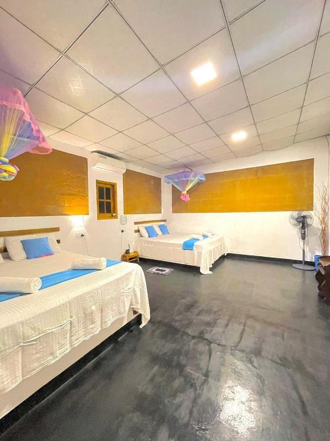 אודוואלאווה Tusker'S Paradise Safari Villa מראה חיצוני תמונה